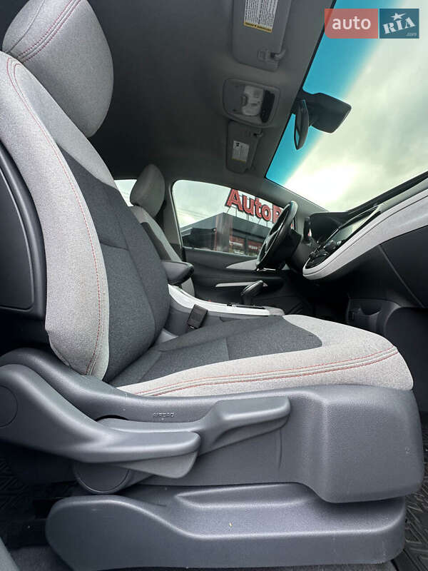 Хетчбек Chevrolet Bolt EV 2018 в Білогородці фото 24 Хетчбек Chevrolet Bolt EV 2018 в Білогородці