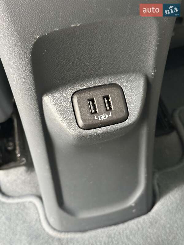 Хэтчбек Chevrolet Bolt EV 2019 в Львове