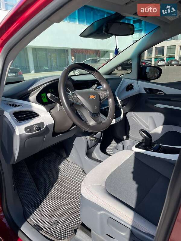 Хэтчбек Chevrolet Bolt EV 2021 в Львове фото 4 Хэтчбек Chevrolet Bolt EV 2021 в Львове