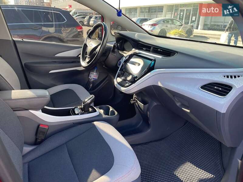 Хэтчбек Chevrolet Bolt EV 2021 в Львове фото 12 Хэтчбек Chevrolet Bolt EV 2021 в Львове