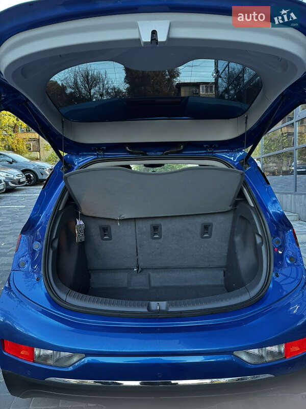 Хэтчбек Chevrolet Bolt EV 2018 в Запорожье фото 15 Хэтчбек Chevrolet Bolt EV 2018 в Запорожье