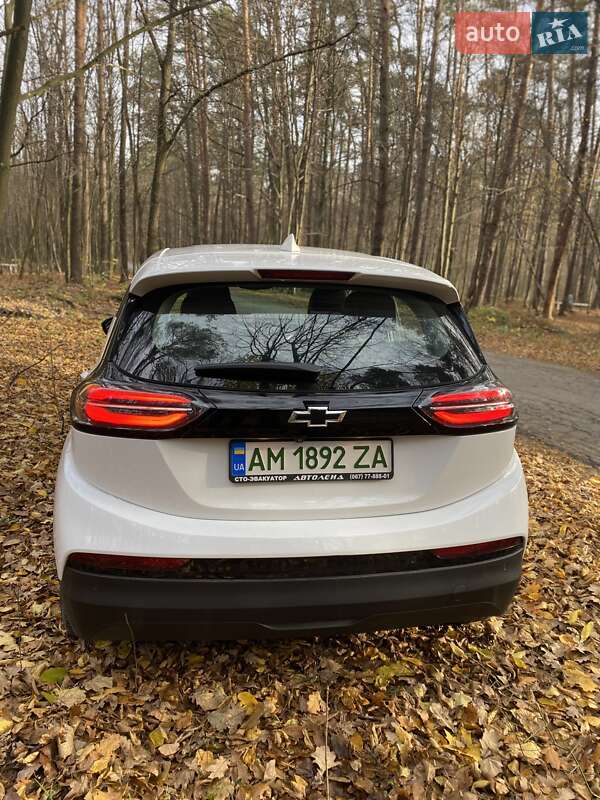 Хэтчбек Chevrolet Bolt EV 2023 в Житомире