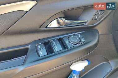 Хэтчбек Chevrolet Bolt EV 2023 в Ровно