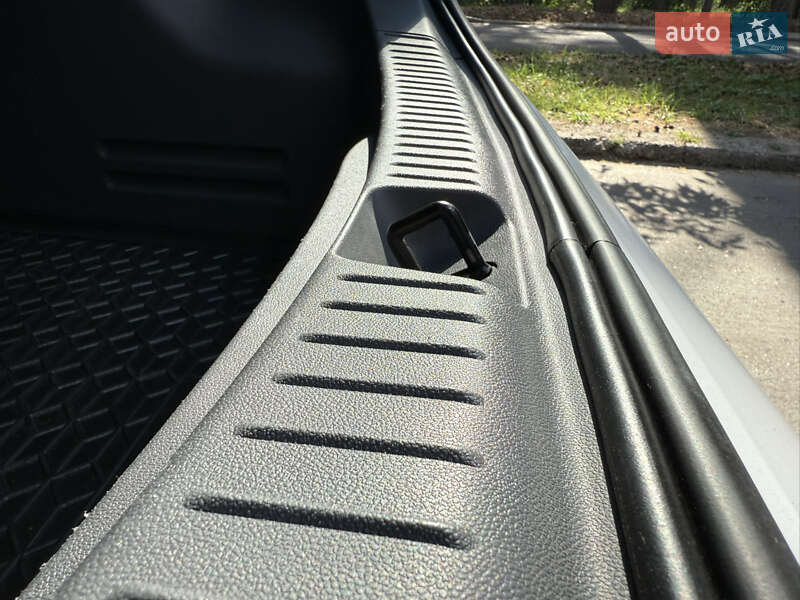 Хэтчбек Chevrolet Bolt EV 2021 в Черкассах фото 9 Хэтчбек Chevrolet Bolt EV 2021 в Черкассах