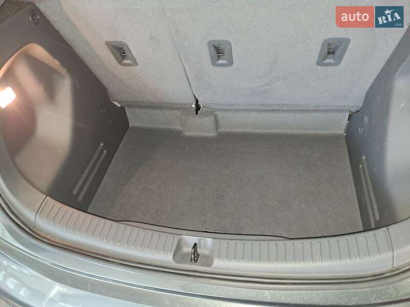 Хэтчбек Chevrolet Bolt EV 2020 в Решетиловке фото 9 Хэтчбек Chevrolet Bolt EV 2020 в Решетиловке