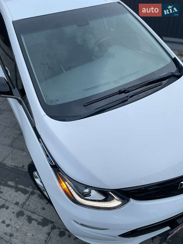Хэтчбек Chevrolet Bolt EV 2021 в Львове фото 18 Хэтчбек Chevrolet Bolt EV 2021 в Львове
