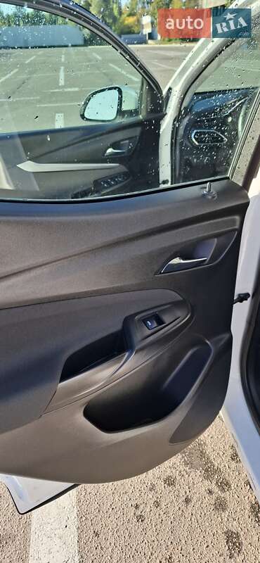 Хетчбек Chevrolet Bolt EV 2023 в Полтаві фото 11 Хетчбек Chevrolet Bolt EV 2023 в Полтаві