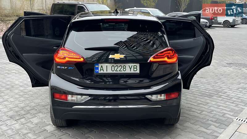 Хетчбек Chevrolet Bolt EV 2018 в Вишневому