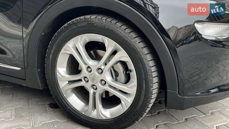 Хетчбек Chevrolet Bolt EV 2018 в Вишневому