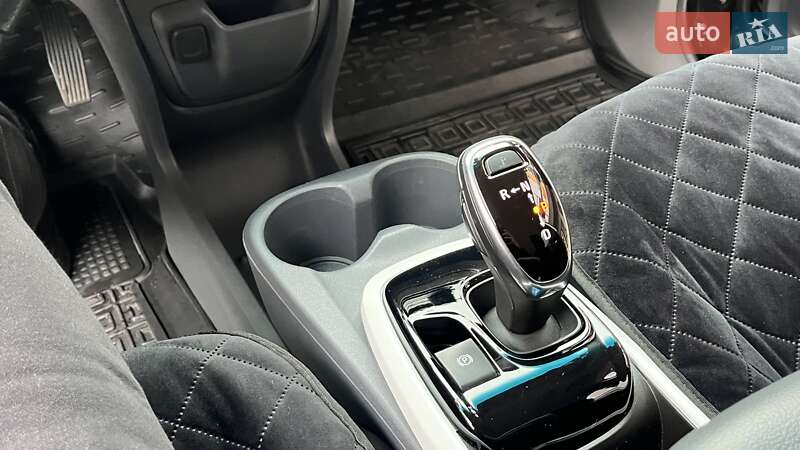 Хетчбек Chevrolet Bolt EV 2018 в Вишневому