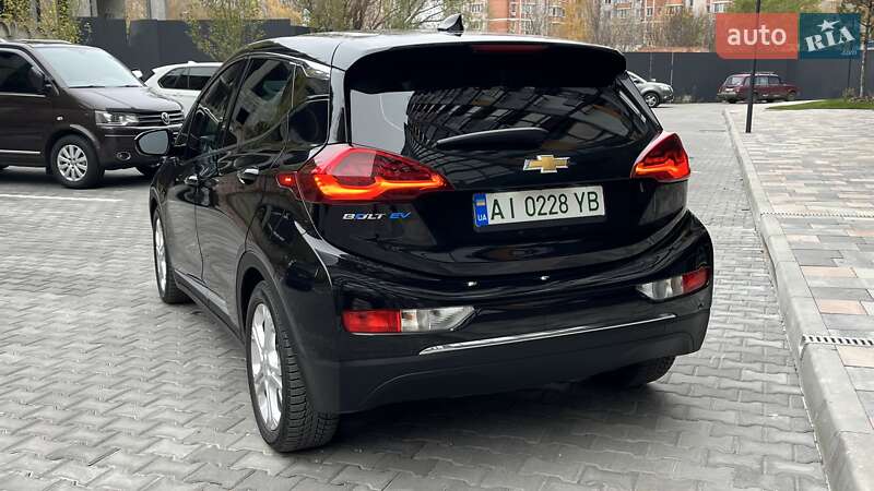 Хетчбек Chevrolet Bolt EV 2018 в Вишневому
