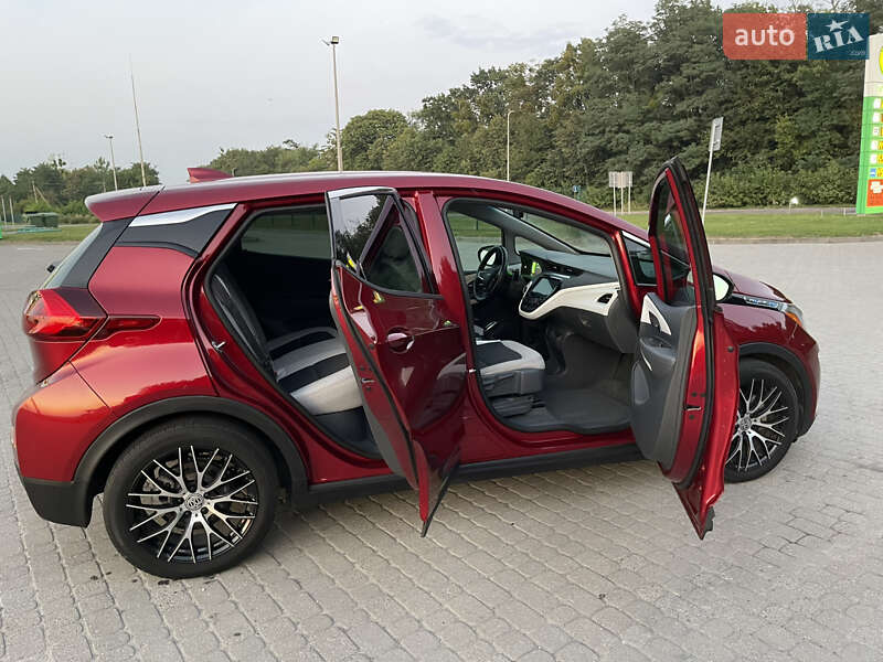 Хетчбек Chevrolet Bolt EV 2020 в Радивиліві