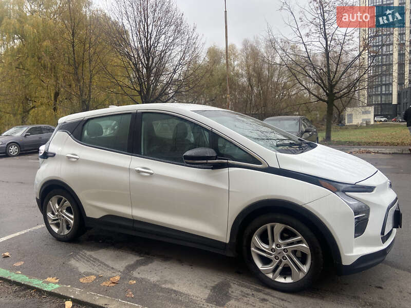 Хетчбек Chevrolet Bolt EV 2023 в Києві фото 9 Хетчбек Chevrolet Bolt EV 2023 в Києві
