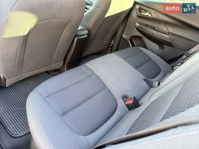 Хетчбек Chevrolet Bolt EV 2023 в Вінниці фото 12 Хетчбек Chevrolet Bolt EV 2023 в Вінниці