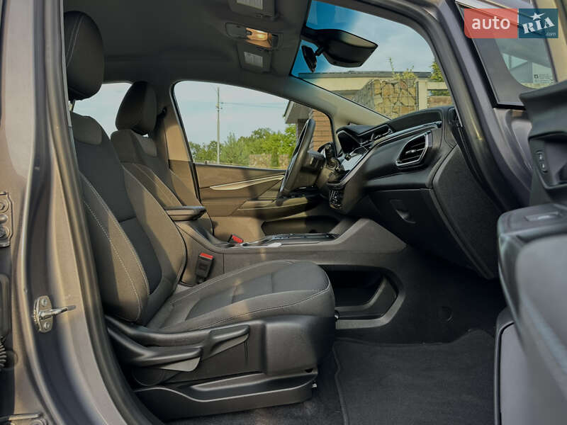 Хэтчбек Chevrolet Bolt EV 2023 в Стрые
