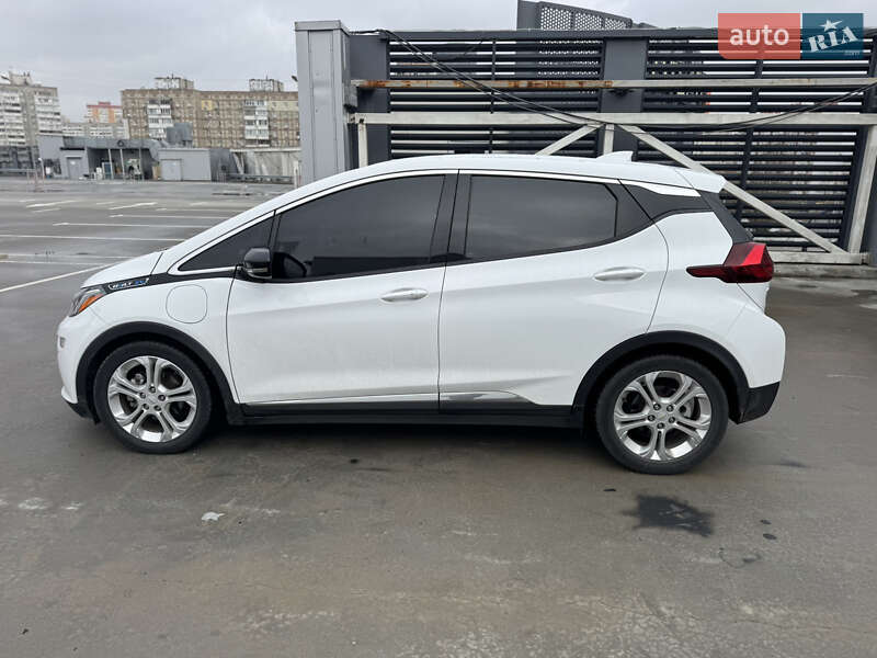 Хетчбек Chevrolet Bolt EV 2019 в Києві фото 5 Хетчбек Chevrolet Bolt EV 2019 в Києві