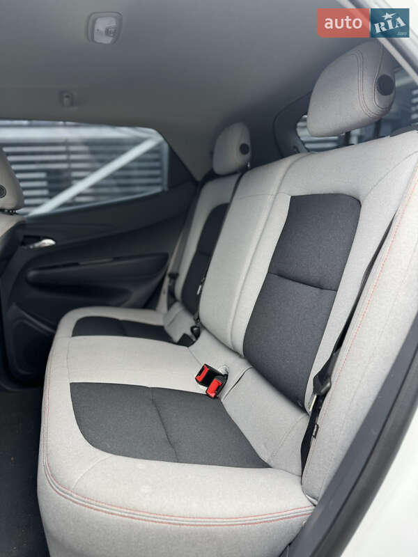 Хетчбек Chevrolet Bolt EV 2019 в Києві фото 33 Хетчбек Chevrolet Bolt EV 2019 в Києві