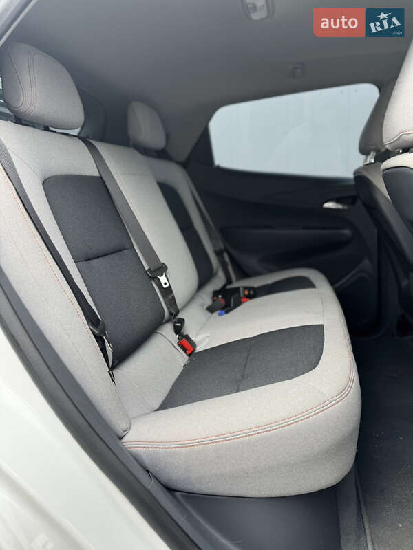 Хетчбек Chevrolet Bolt EV 2019 в Києві фото 37 Хетчбек Chevrolet Bolt EV 2019 в Києві