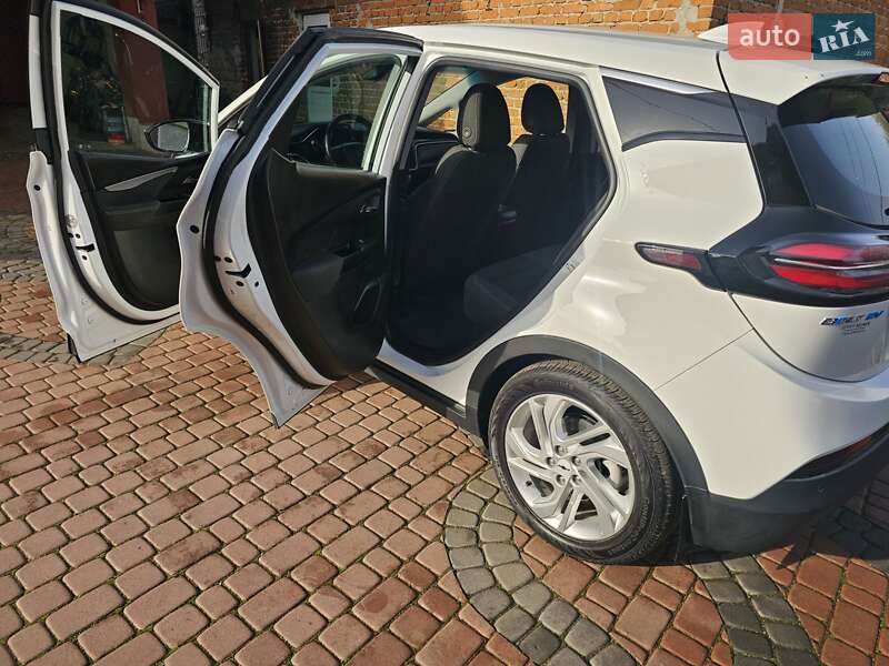 Позашляховик / Кросовер Chevrolet Bolt EV 2022 в Тернополі фото 16 Позашляховик / Кросовер Chevrolet Bolt EV 2022 в Тернополі