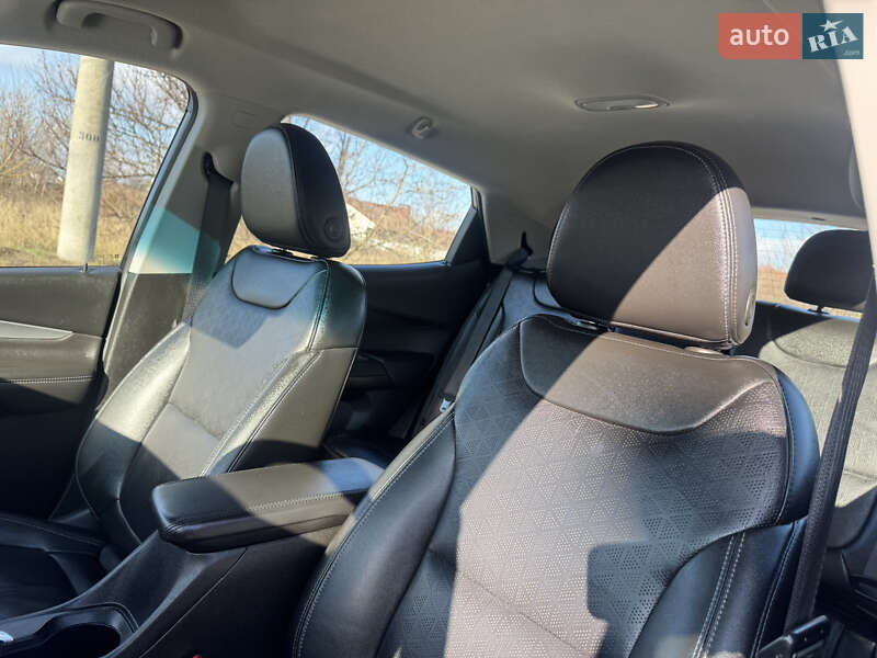 Хэтчбек Chevrolet Bolt EV 2023 в Полтаве фото 15 Хэтчбек Chevrolet Bolt EV 2023 в Полтаве