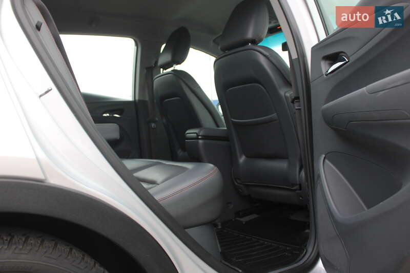 Хетчбек Chevrolet Bolt EV 2017 в Києві