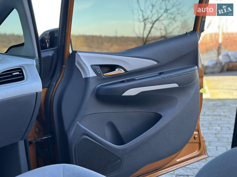 Хетчбек Chevrolet Bolt EV 2017 в Трускавці