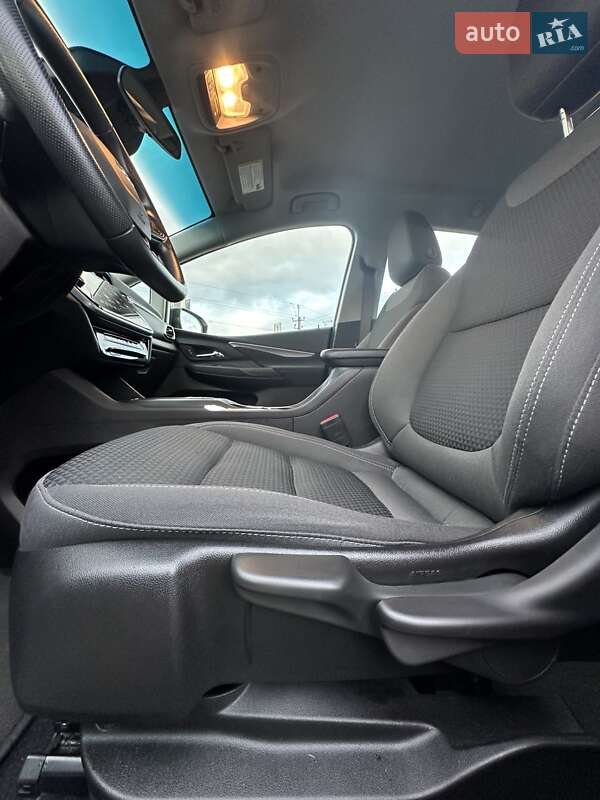 Хэтчбек Chevrolet Bolt EV 2022 в Белогородке фото 26 Хэтчбек Chevrolet Bolt EV 2022 в Белогородке