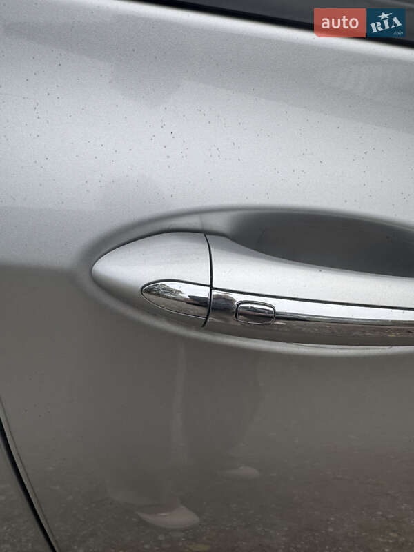 Хетчбек Chevrolet Bolt EV 2017 в Дніпрі