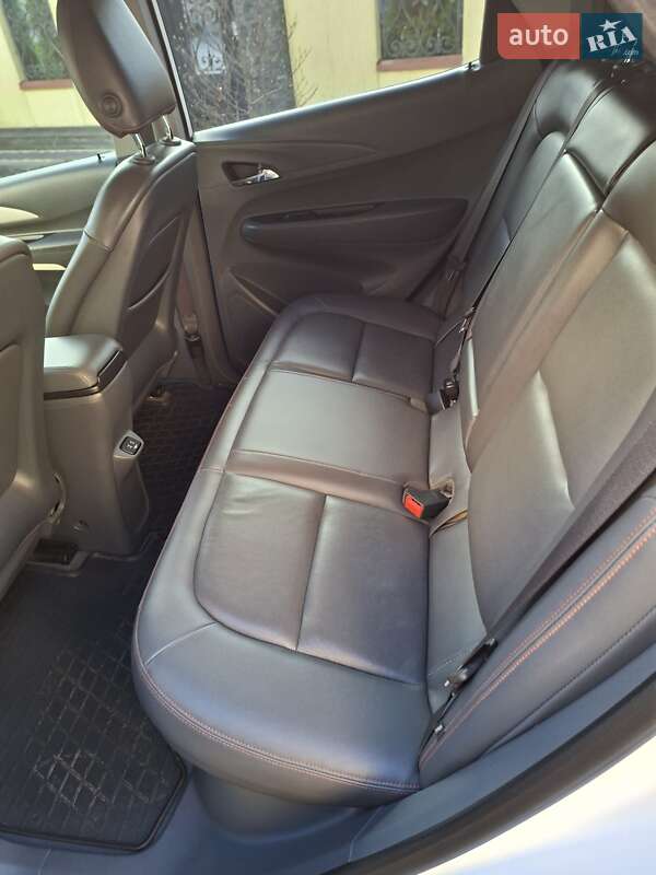 Хетчбек Chevrolet Bolt EV 2017 в Львові