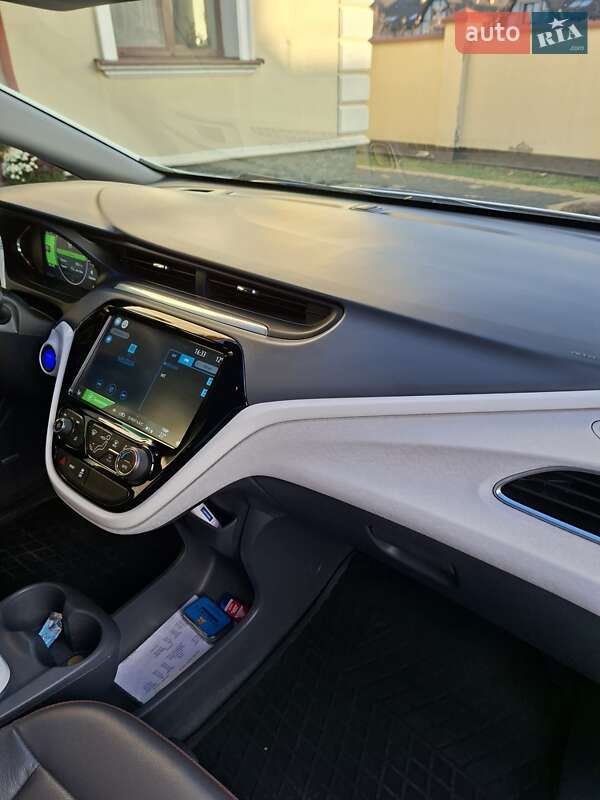 Хетчбек Chevrolet Bolt EV 2017 в Львові