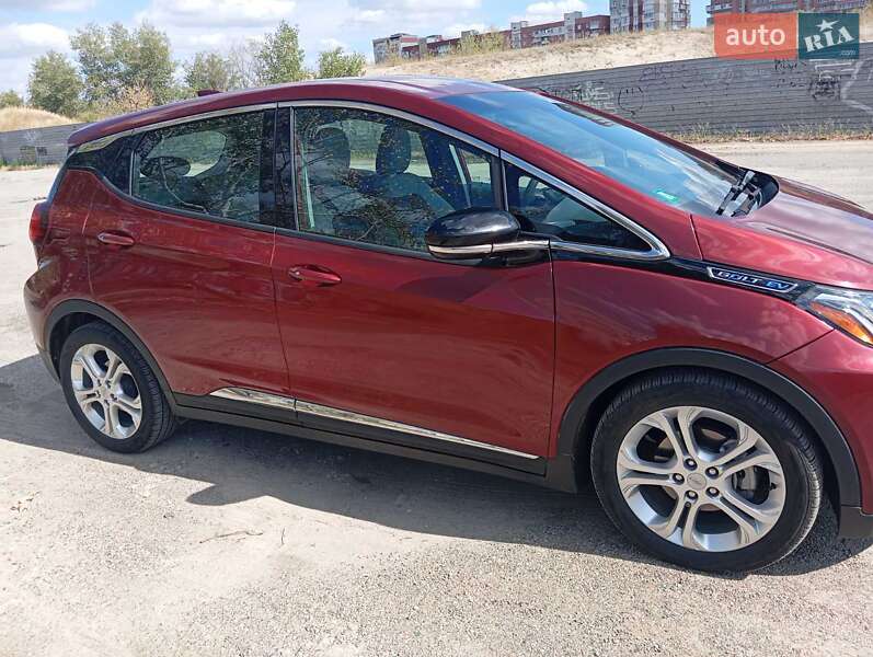 Хетчбек Chevrolet Bolt EV 2017 в Запоріжжі