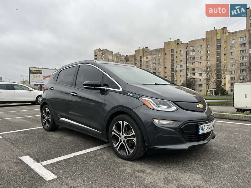 Хэтчбек Chevrolet Bolt EV 2016 в Киеве