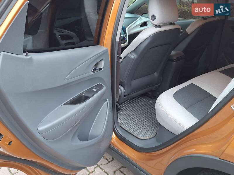 Хетчбек Chevrolet Bolt EV 2016 в Миргороді