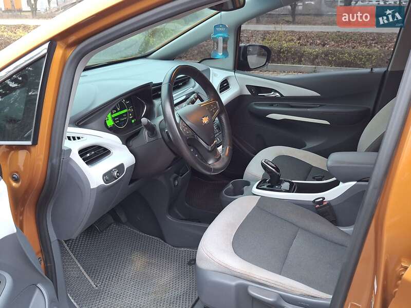 Хетчбек Chevrolet Bolt EV 2016 в Миргороді
