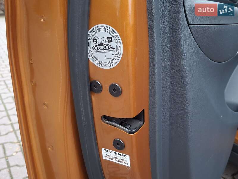 Хетчбек Chevrolet Bolt EV 2016 в Миргороді