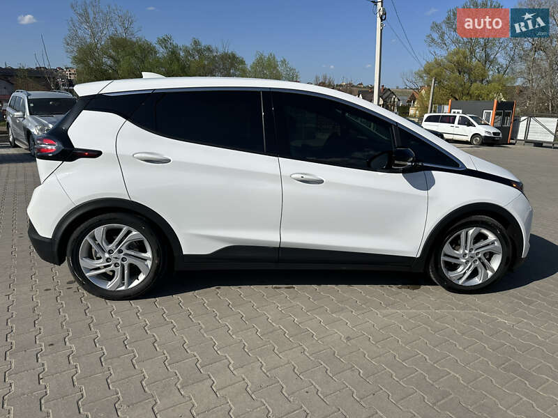 Хэтчбек Chevrolet Bolt EV 2022 в Черновцах фото 8 Хэтчбек Chevrolet Bolt EV 2022 в Черновцах