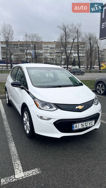 Хэтчбек Chevrolet Bolt EV 2018 в Киеве фото 4 Хэтчбек Chevrolet Bolt EV 2018 в Киеве