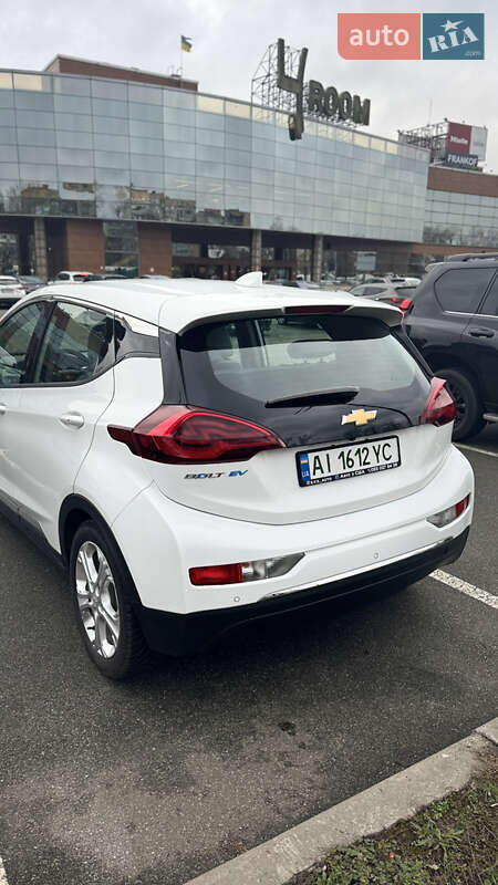 Хэтчбек Chevrolet Bolt EV 2018 в Киеве фото 9 Хэтчбек Chevrolet Bolt EV 2018 в Киеве