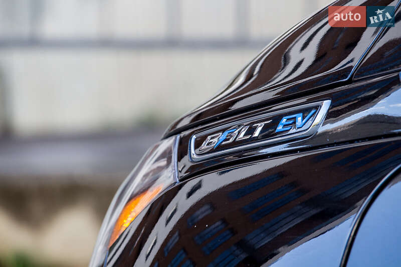 Хэтчбек Chevrolet Bolt EV 2020 в Львове фото 15 Хэтчбек Chevrolet Bolt EV 2020 в Львове