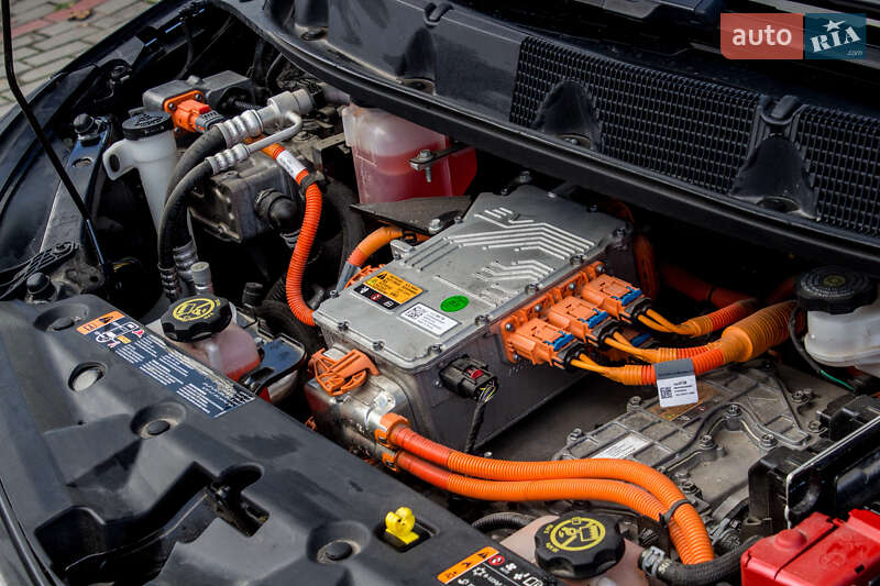 Хэтчбек Chevrolet Bolt EV 2020 в Львове фото 47 Хэтчбек Chevrolet Bolt EV 2020 в Львове