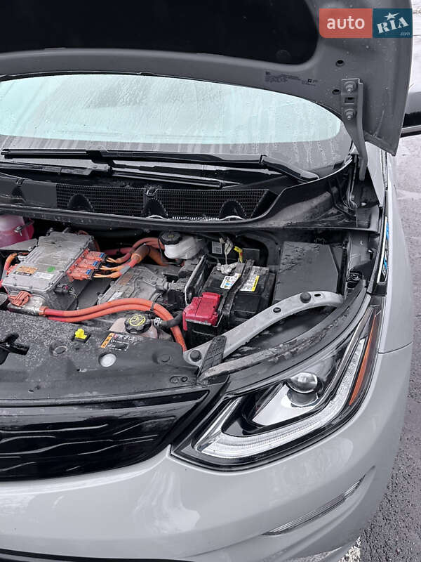 Хетчбек Chevrolet Bolt EV 2020 в Києві