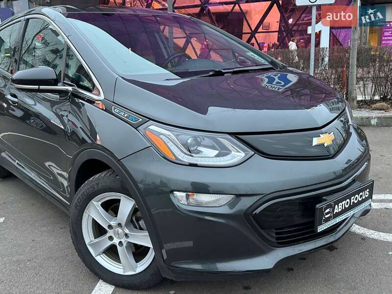 Хэтчбек Chevrolet Bolt EV 2017 в Киеве фото 2 Хэтчбек Chevrolet Bolt EV 2017 в Киеве