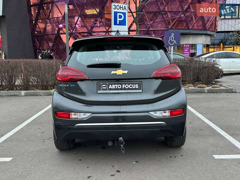 Хэтчбек Chevrolet Bolt EV 2017 в Киеве фото 6 Хэтчбек Chevrolet Bolt EV 2017 в Киеве