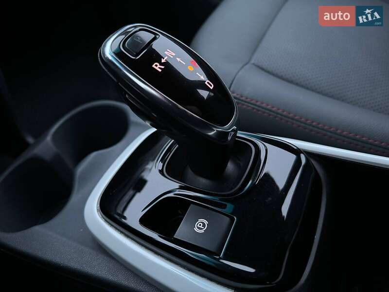 Хэтчбек Chevrolet Bolt EV 2017 в Киеве фото 21 Хэтчбек Chevrolet Bolt EV 2017 в Киеве