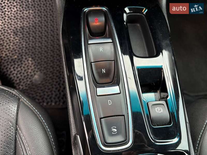 Хэтчбек Chevrolet Bolt EV 2023 в Кропивницком фото 11 Хэтчбек Chevrolet Bolt EV 2023 в Кропивницком