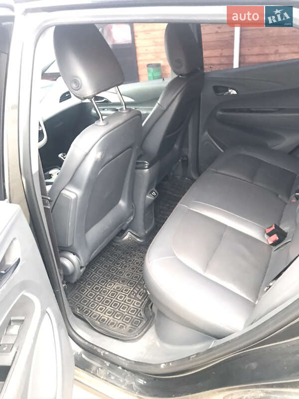 Хэтчбек Chevrolet Bolt EV 2017 в Николаеве