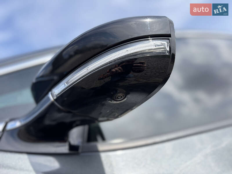 Хэтчбек Chevrolet Bolt EV 2020 в Житомире