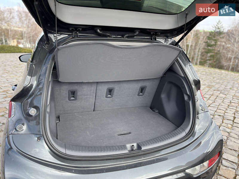 Хэтчбек Chevrolet Bolt EV 2020 в Житомире