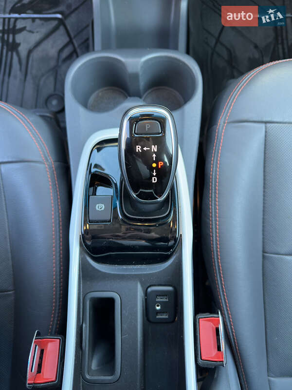 Хэтчбек Chevrolet Bolt EV 2020 в Жовкве фото 21 Хэтчбек Chevrolet Bolt EV 2020 в Жовкве