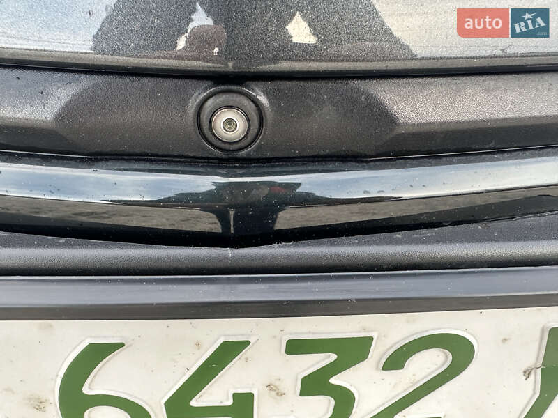 Хетчбек Chevrolet Bolt EV 2018 в Жовкві